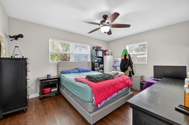 691 72ND AVENUE N, St Petersburg, FL 33702