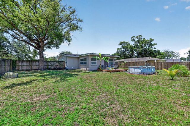 691 72ND AVENUE N, St Petersburg, FL 33702