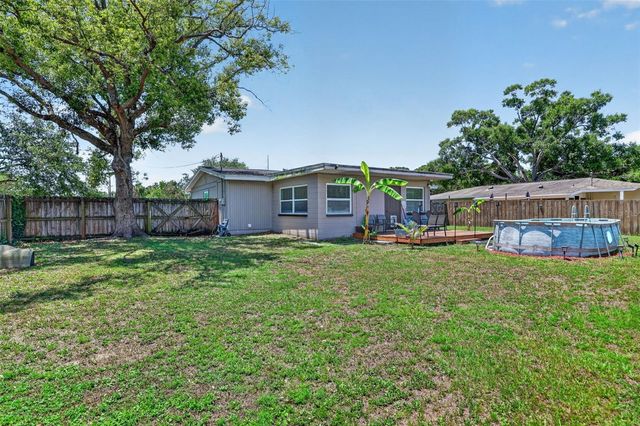 691 72ND AVENUE N, St Petersburg, FL 33702