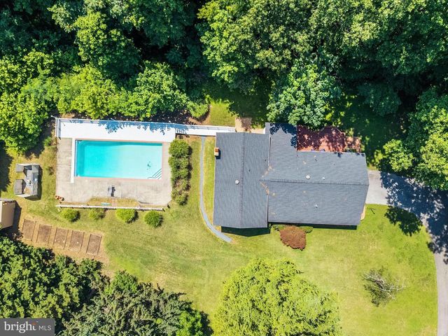 3611 KAREN DR, Chesapeake Beach, MD 20732