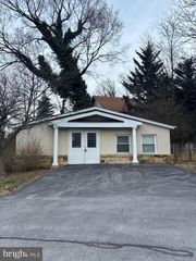986 JOHN MARSHALL HIGHWAY 4, Front Royal, VA 22630