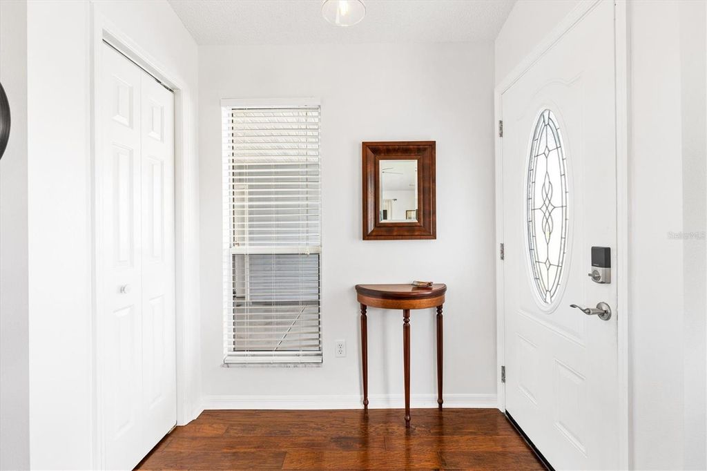 Image 4 of property listing at 406 DEL MAR DRIVE, The Villages, FL 32159