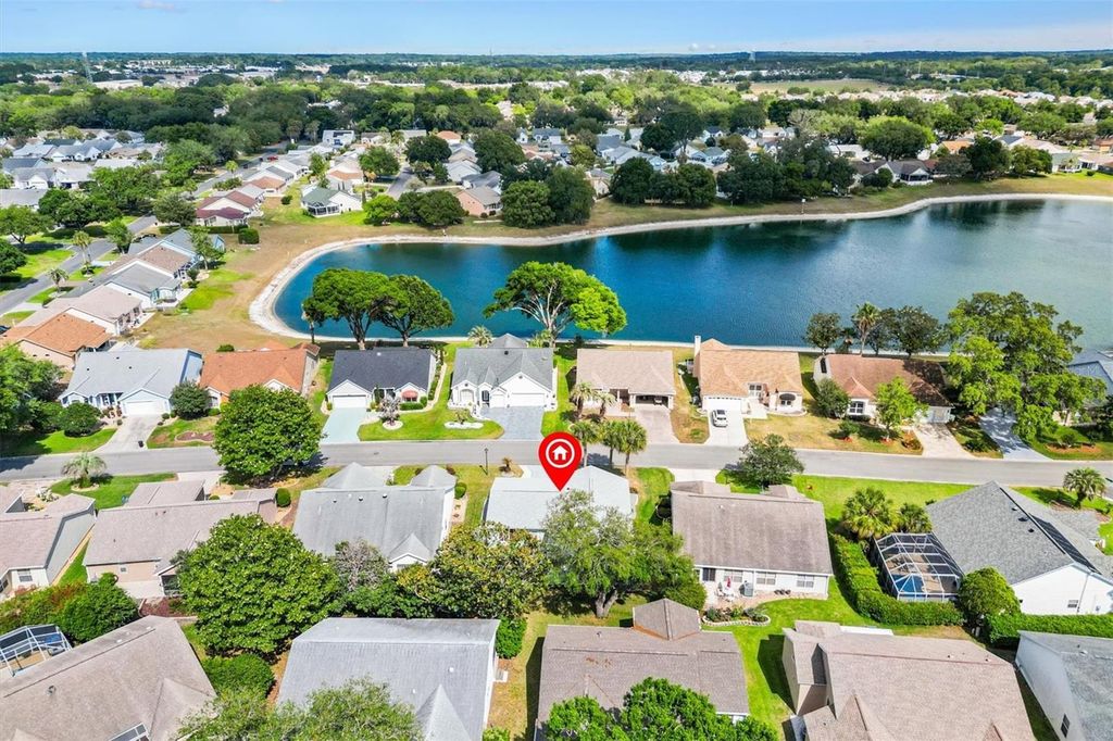 Image 38 of property listing at 406 DEL MAR DRIVE, The Villages, FL 32159
