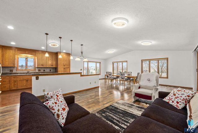 301 N Locust Ave Avenue, Sioux Falls, SD 57103