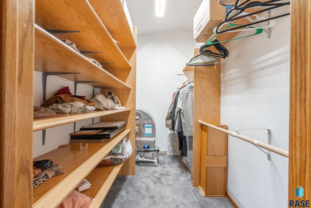 301 N Locust Ave Avenue, Sioux Falls, SD 57103