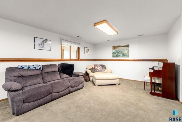 301 N Locust Ave Avenue, Sioux Falls, SD 57103