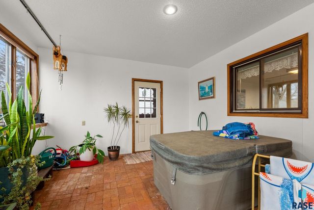 301 N Locust Ave Avenue, Sioux Falls, SD 57103