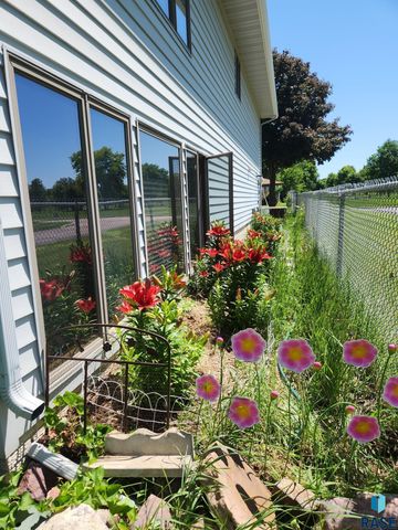 301 N Locust Ave Avenue, Sioux Falls, SD 57103