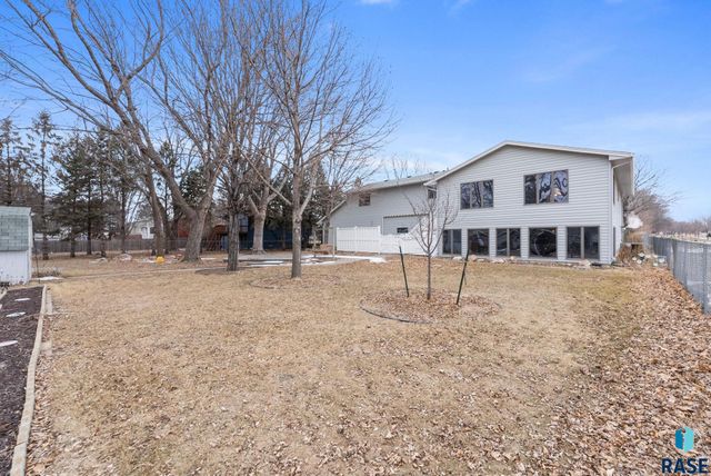 301 N Locust Ave Avenue, Sioux Falls, SD 57103