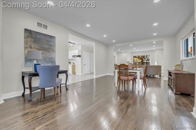 18050 Wisconsin Street, Detroit, MI 48221