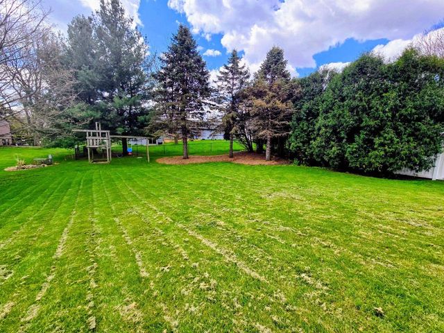 2913 Dartmouth Drive, Janesville, WI 53548