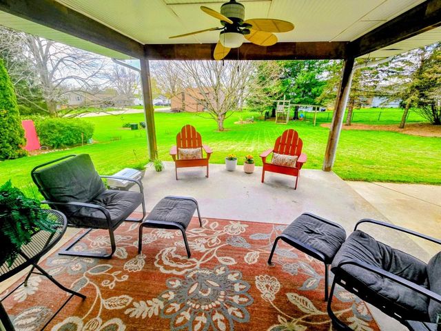 2913 Dartmouth Drive, Janesville, WI 53548