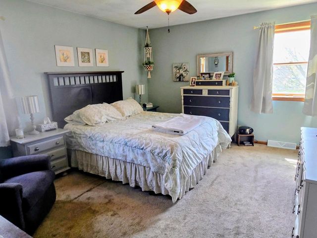2913 Dartmouth Drive, Janesville, WI 53548