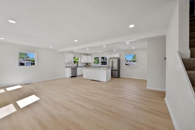 2453 Pierson Drive, Lexington, KY 40505