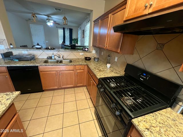 6817 W Melody Drive W, Laveen, AZ 85339