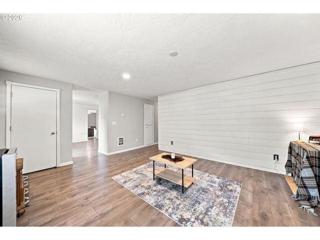 2403 Ne 92ND Ave, Vancouver, WA 98662