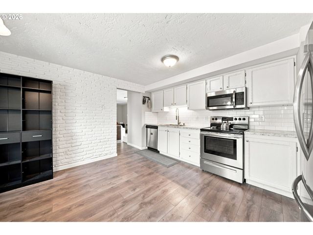 2403 Ne 92ND Ave, Vancouver, WA 98662