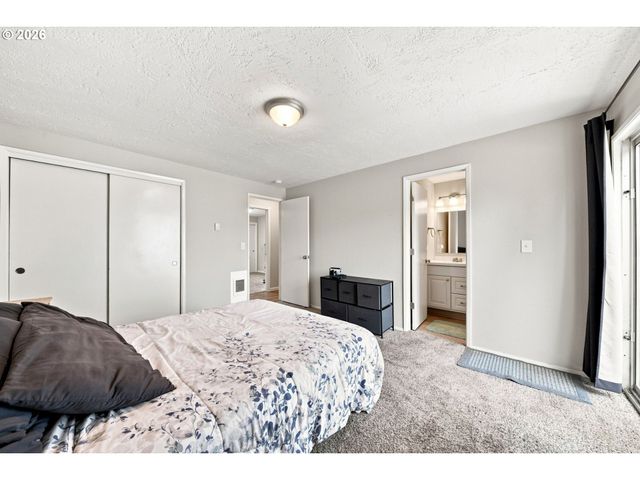 2403 Ne 92ND Ave, Vancouver, WA 98662