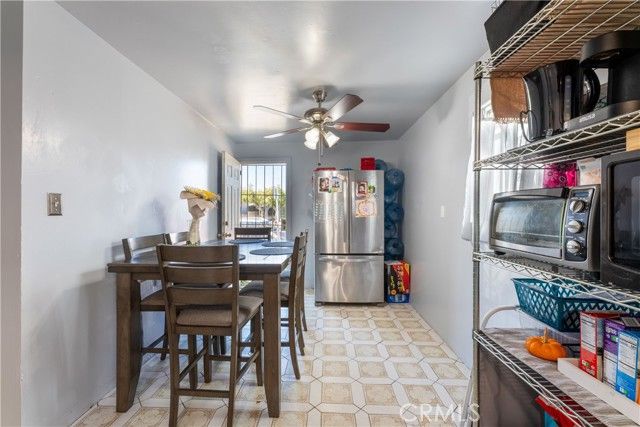 6000 Vinevale, Maywood, CA 90270