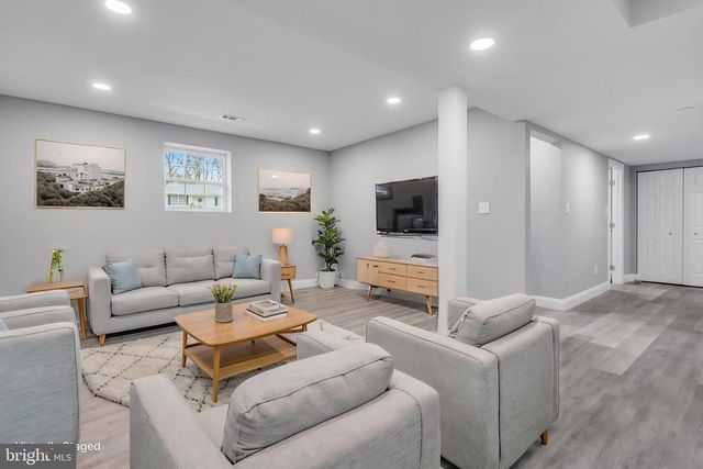 328 BEAGHAN DR, Glen Burnie, MD 21060