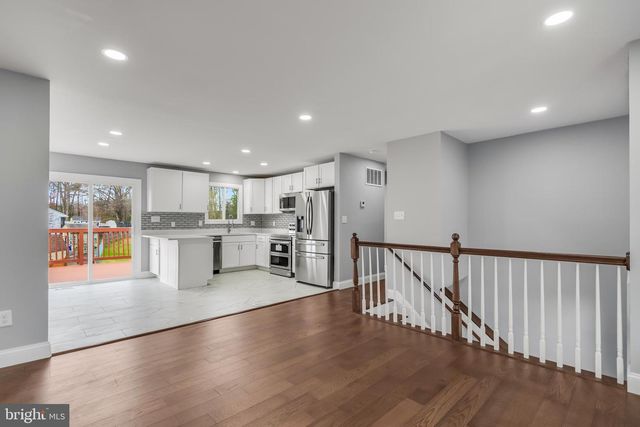 328 BEAGHAN DR, Glen Burnie, MD 21060