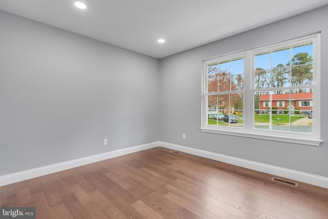 328 BEAGHAN DR, Glen Burnie, MD 21060