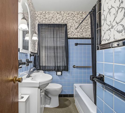 4329 16th Avenue S, Minneapolis, MN 55407