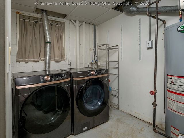 1009 Rustling Road, South Charleston, WV 25303