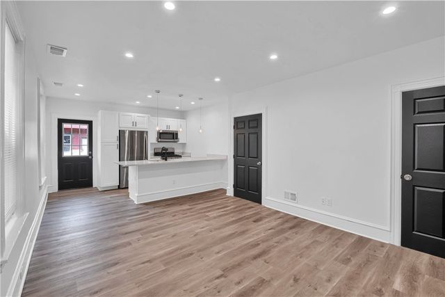 3219 Kennett Sq, Oakland, PA 15213