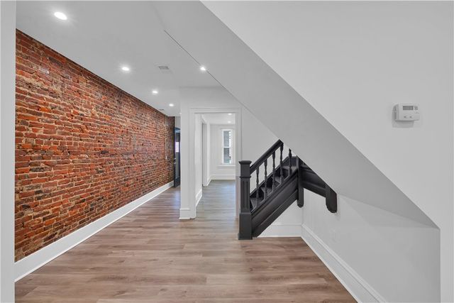 3219 Kennett Sq, Oakland, PA 15213