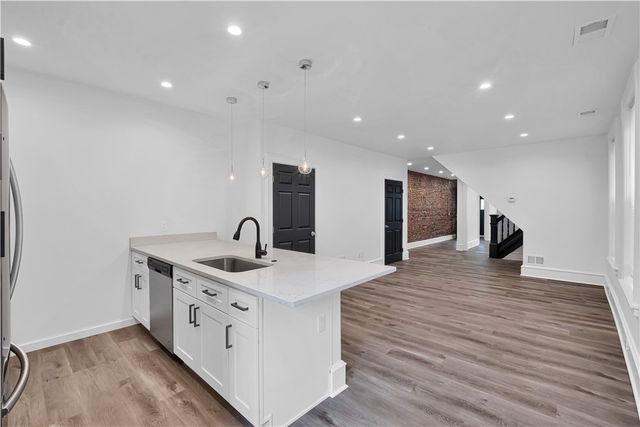 3219 Kennett Sq, Oakland, PA 15213