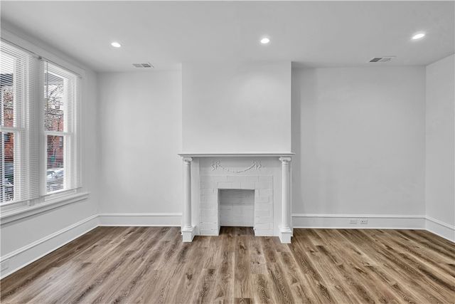 3219 Kennett Sq, Oakland, PA 15213