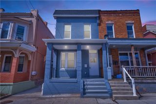 3219 Kennett Sq, Oakland, PA 15213