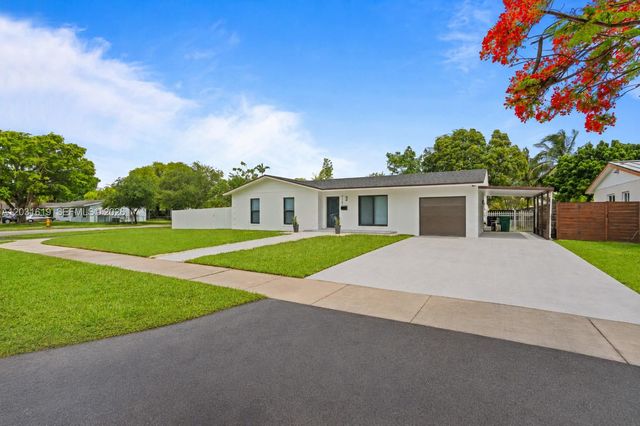 9161 SW 181st Terrace, Palmetto Bay, FL 33157