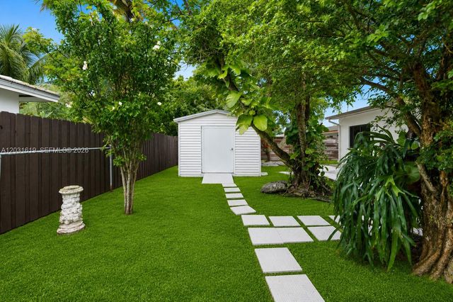 9161 SW 181st Terrace, Palmetto Bay, FL 33157