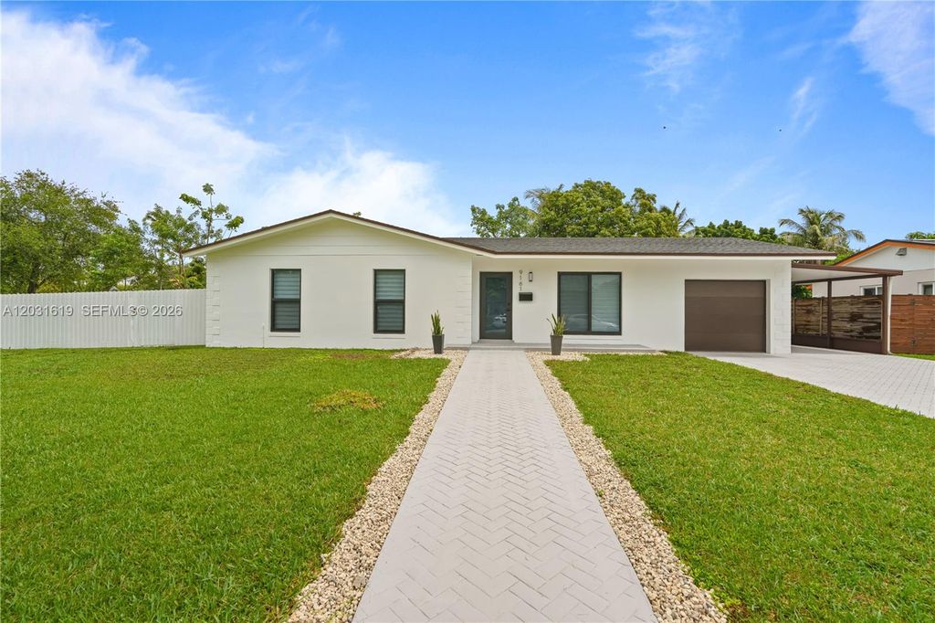 9161 SW 181st Terrace, Palmetto Bay, FL 33157