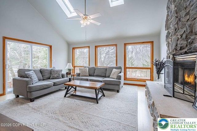 30 Shortridge Road, Penn Forest Twp, PA 18210