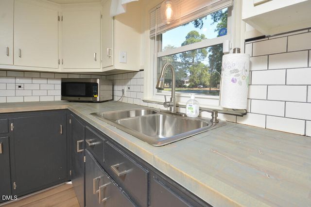 600 Trail 3, Burlington, NC 27215