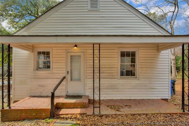 216 Hawthorne Road, Fayetteville, NC 28301