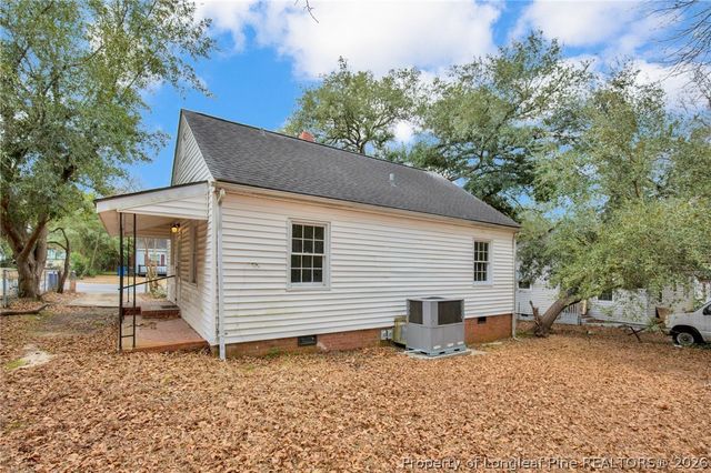 216 Hawthorne Road, Fayetteville, NC 28301