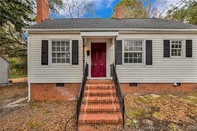 216 Hawthorne Road, Fayetteville, NC 28301