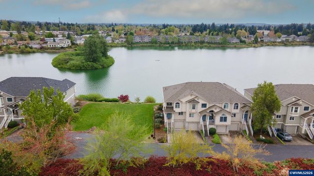 332 Crystal Springs Ln N, Keizer, OR 97303