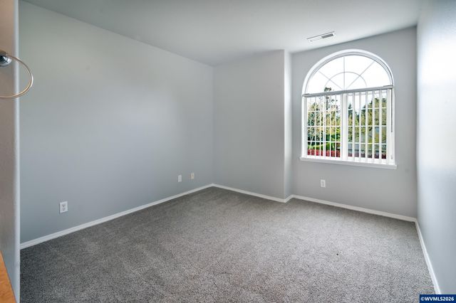 332 Crystal Springs Ln N, Keizer, OR 97303