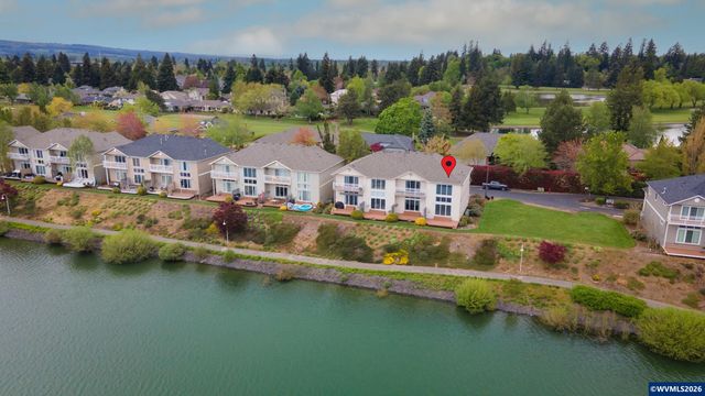 332 Crystal Springs Ln N, Keizer, OR 97303