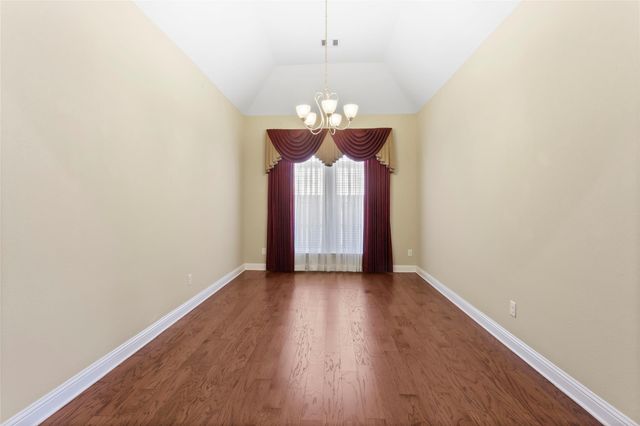 1219 Lazy Springs Lane, Pearland, TX 77581