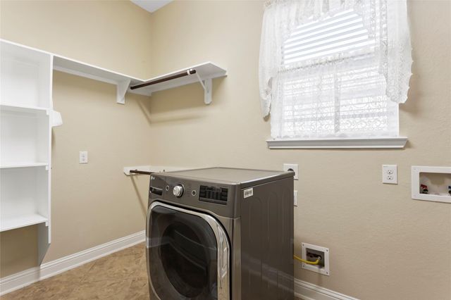 1219 Lazy Springs Lane, Pearland, TX 77581