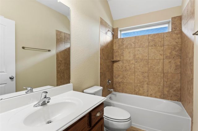 1219 Lazy Springs Lane, Pearland, TX 77581