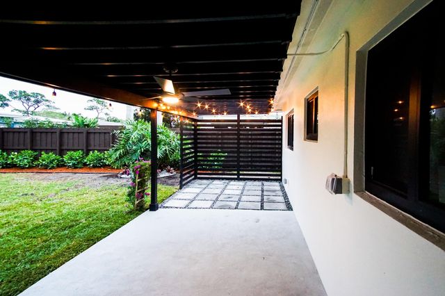 4680 NE 5th Avenue, Oakland Park, FL 33334