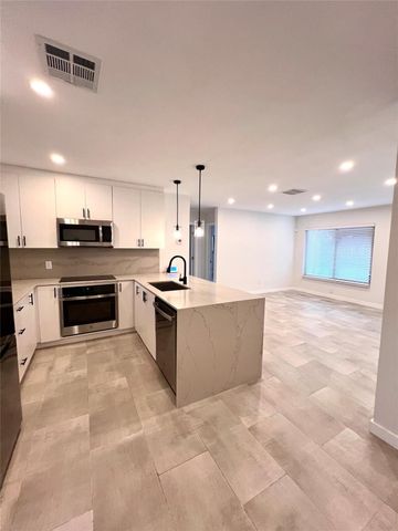 4680 NE 5th Avenue, Oakland Park, FL 33334