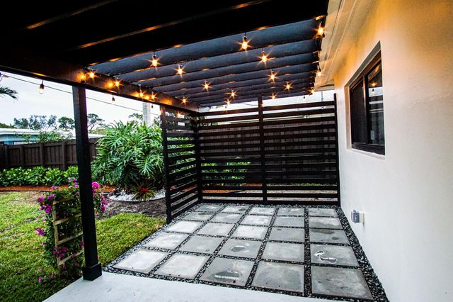 4680 NE 5th Avenue, Oakland Park, FL 33334